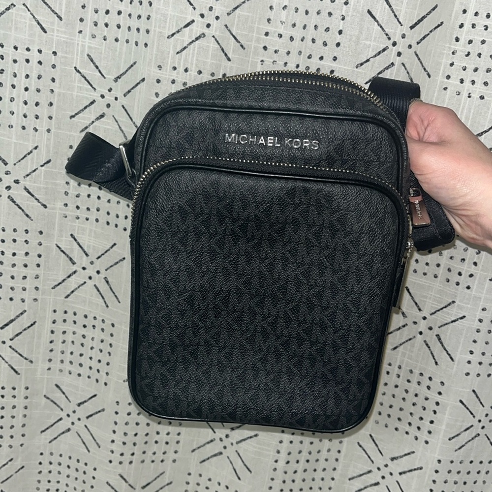 Used Michael Kors Crossbody Bag. Open to offers